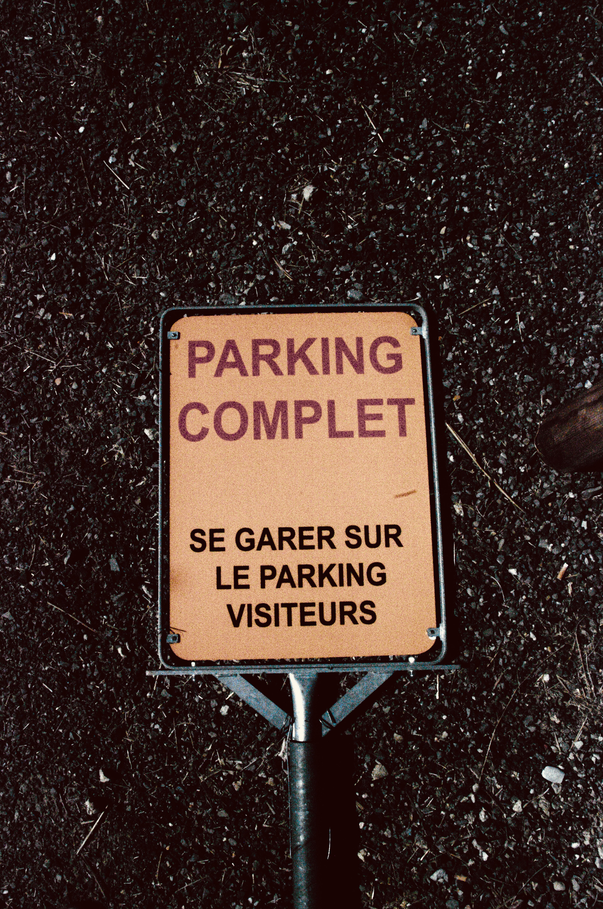 Parking complet sign
