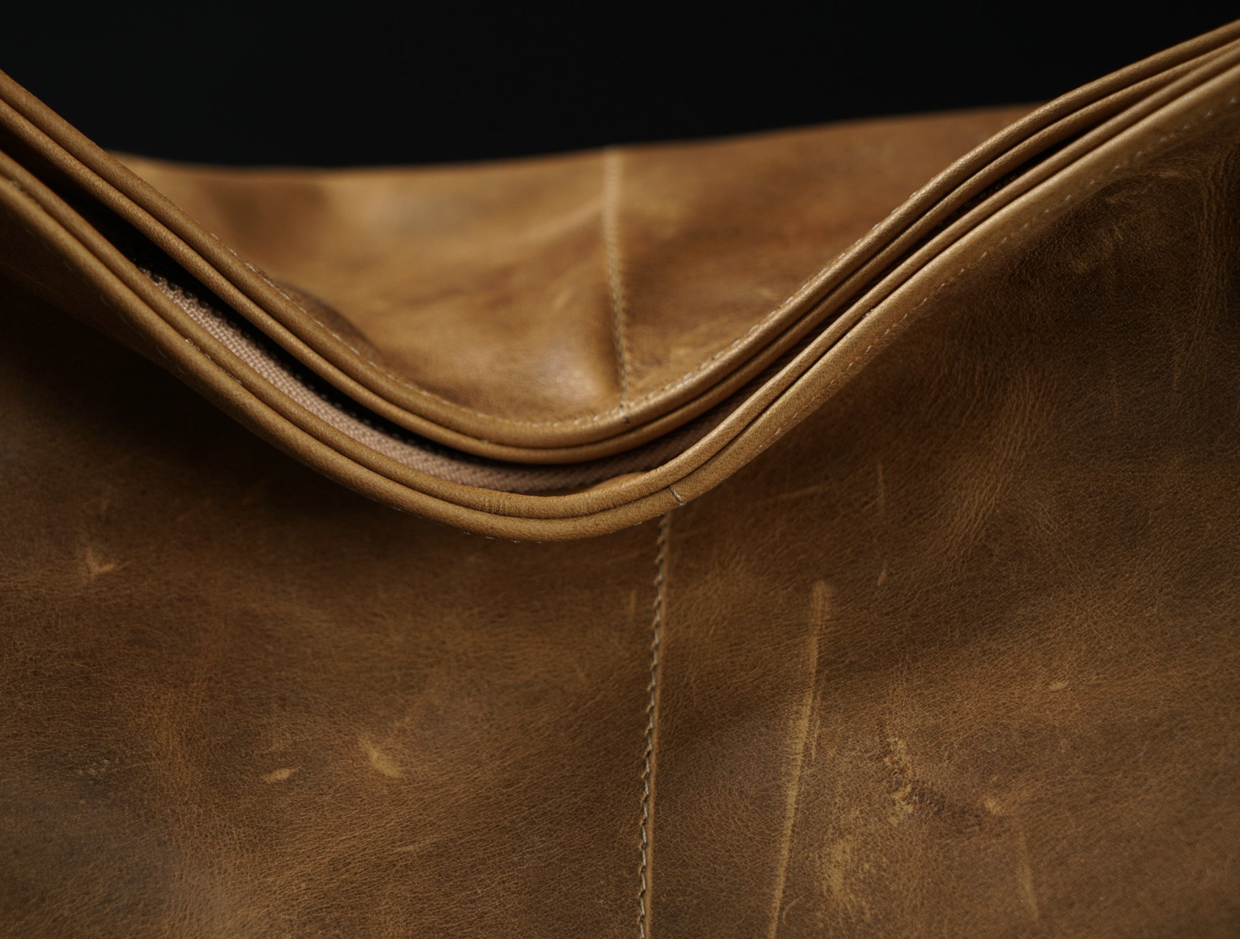 TANIN — soft silhouette, full view